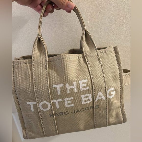 Marc Jacobs Handbags - Marc Jacob’s Tote Bag